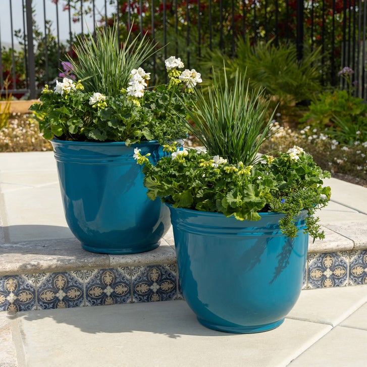 Theo 18" Planter (2-Pack) – White