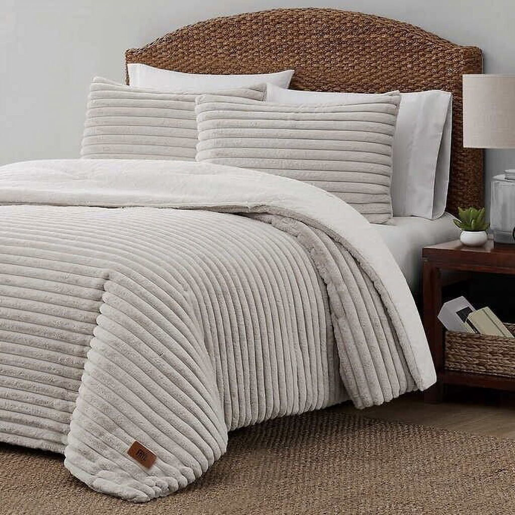 Frye 3pc Faux Fur Queen Comforter