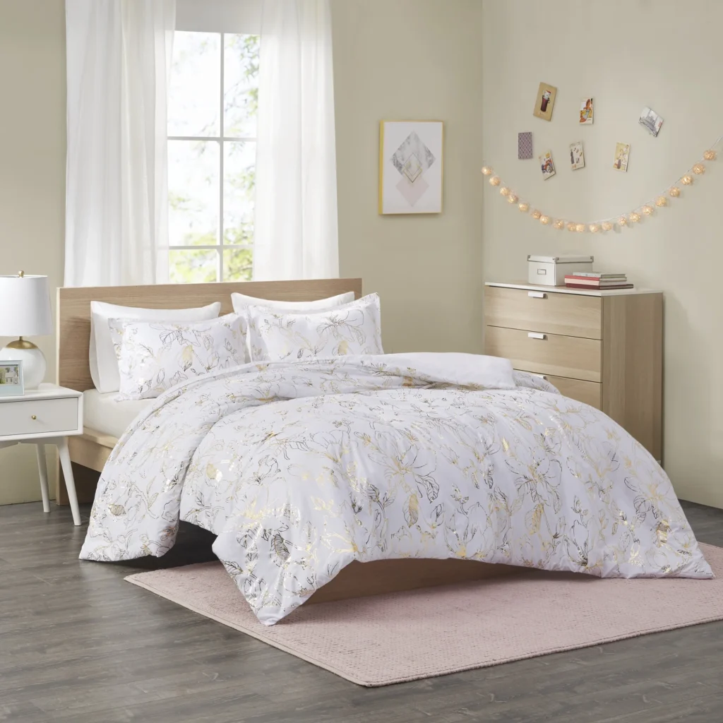 Room Essentials 2 Piece Duvet Set( Twin)