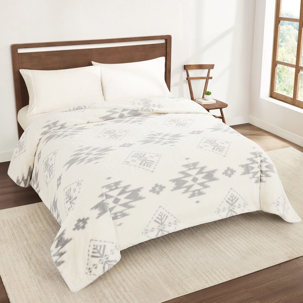 True North Microfleece Blanket TN51-0546