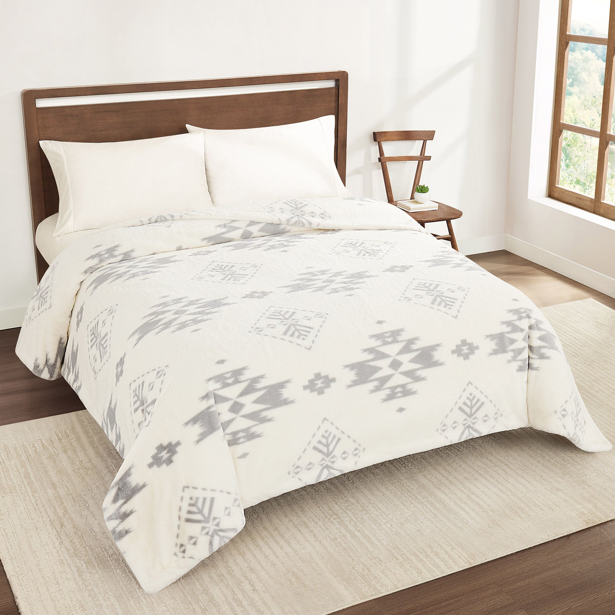 True North Microfleece Blanket TN51-0546
