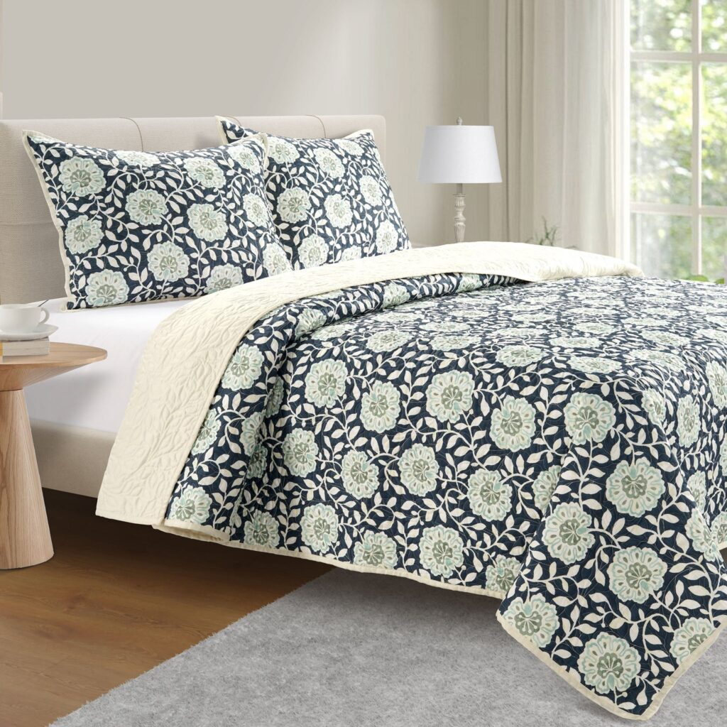 Waverly Traditions 3 Pieces Queen Quilt Set